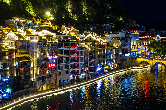 文旅小鎮(zhèn)燈光亮化工程