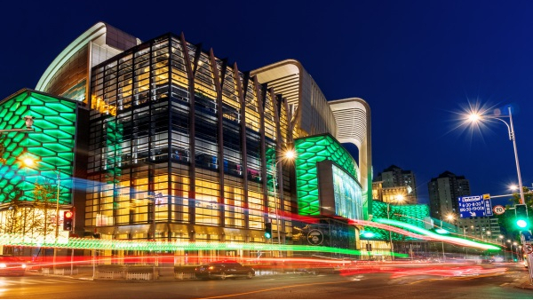 如何設(shè)計(jì)出一個(gè)完整的城市亮化燈光方案？